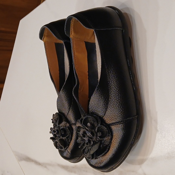 Black Leather Slip-On Moccasin - Picture 3 of 5